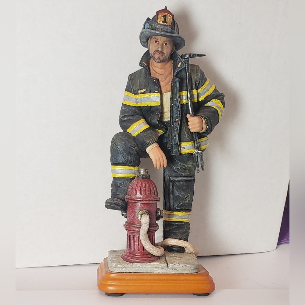 Vanmark Red Hats of Courage Firefighter Figure #563